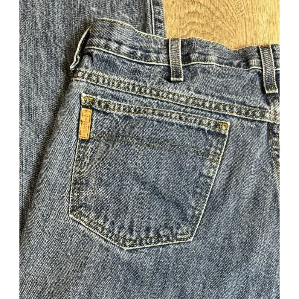 Cinch vintage charm